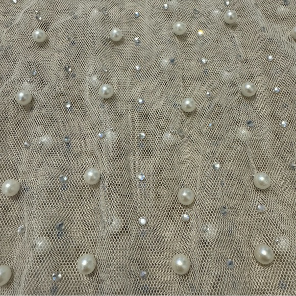 NEW Women’s Boutique Beaded Pearl Crop Long Sleeve Shirt - Picture 4 of 6